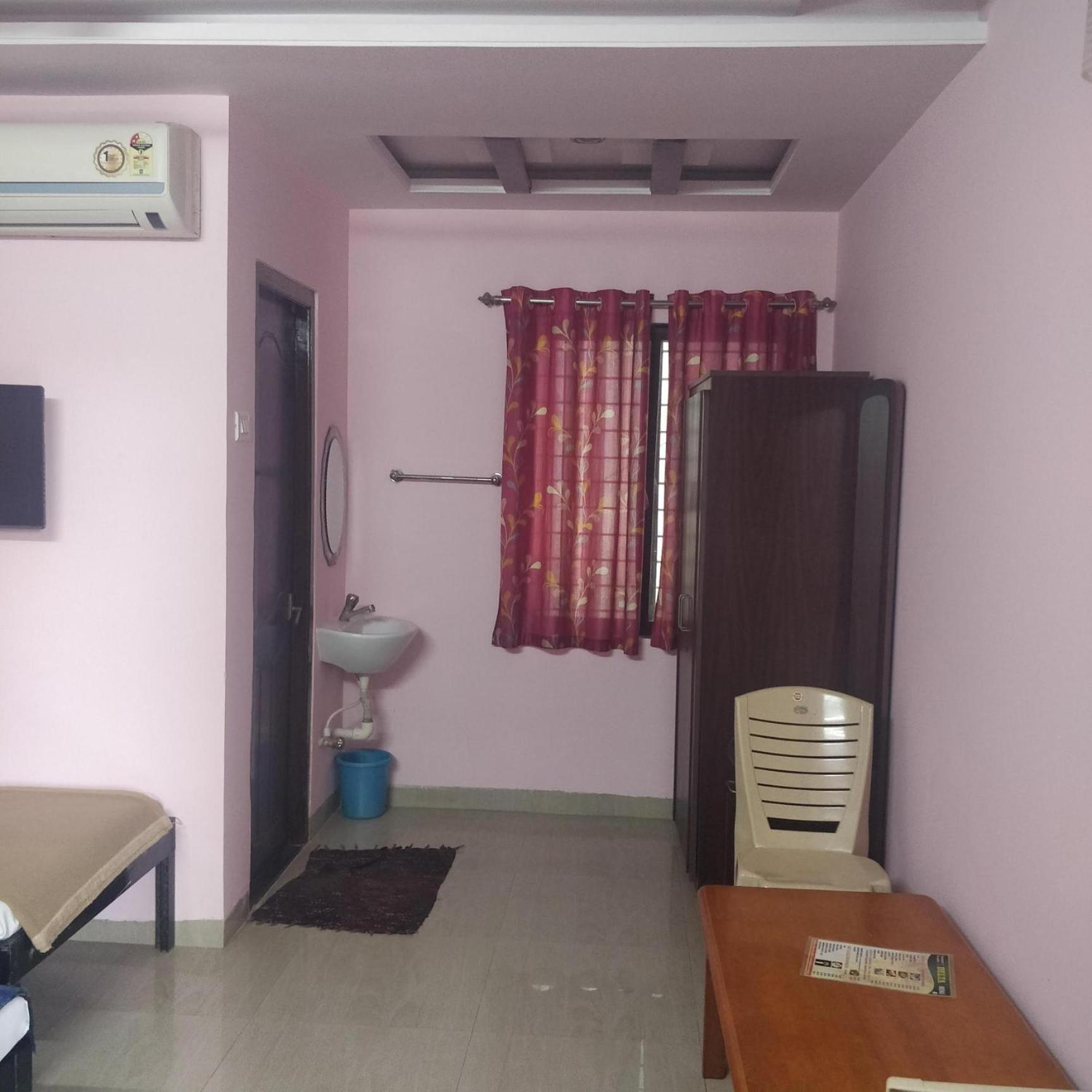 Hotel Delta Executive Shirdi Εξωτερικό φωτογραφία