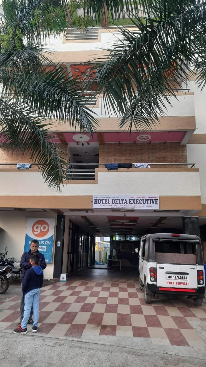 Hotel Delta Executive Shirdi Εξωτερικό φωτογραφία
