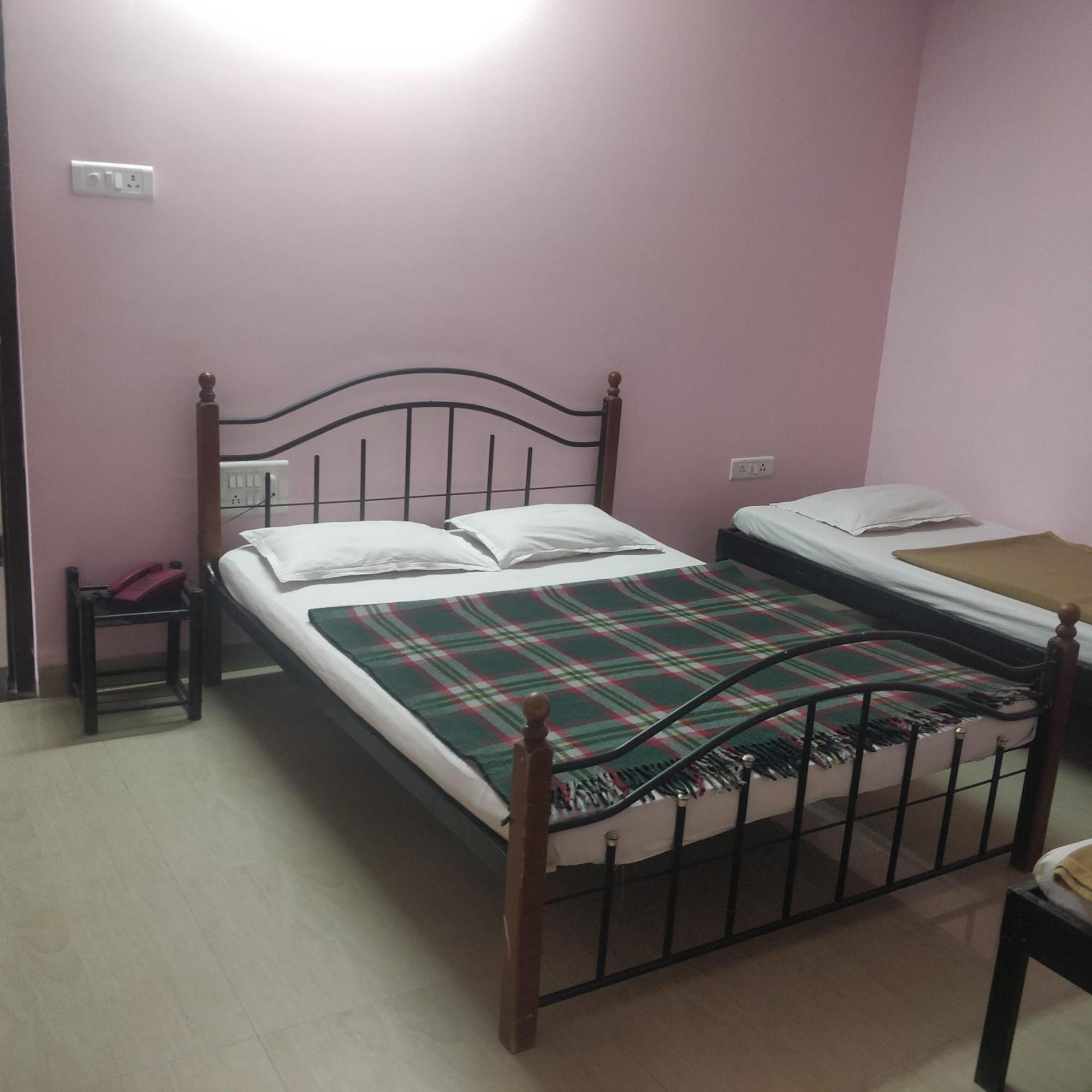 Hotel Delta Executive Shirdi Εξωτερικό φωτογραφία