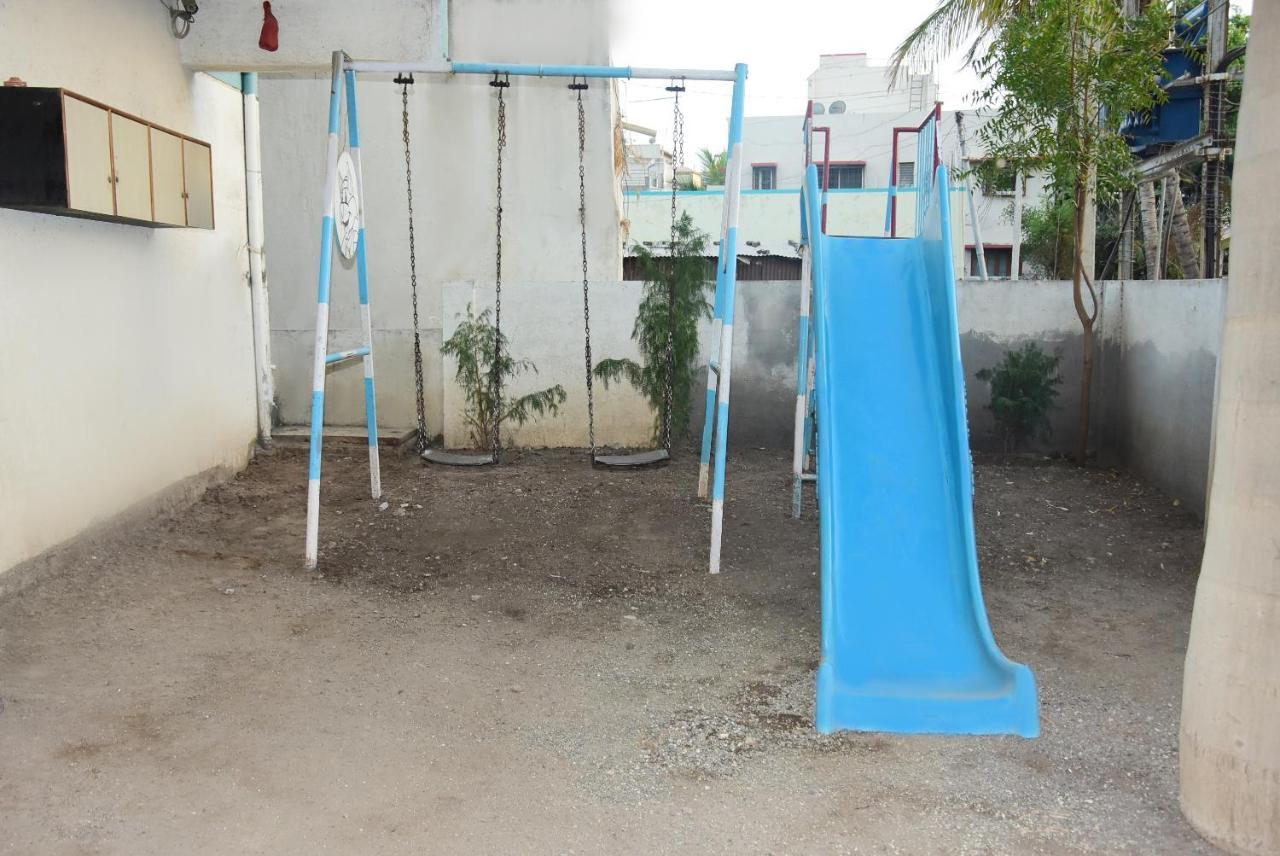 Hotel Delta Executive Shirdi Εξωτερικό φωτογραφία