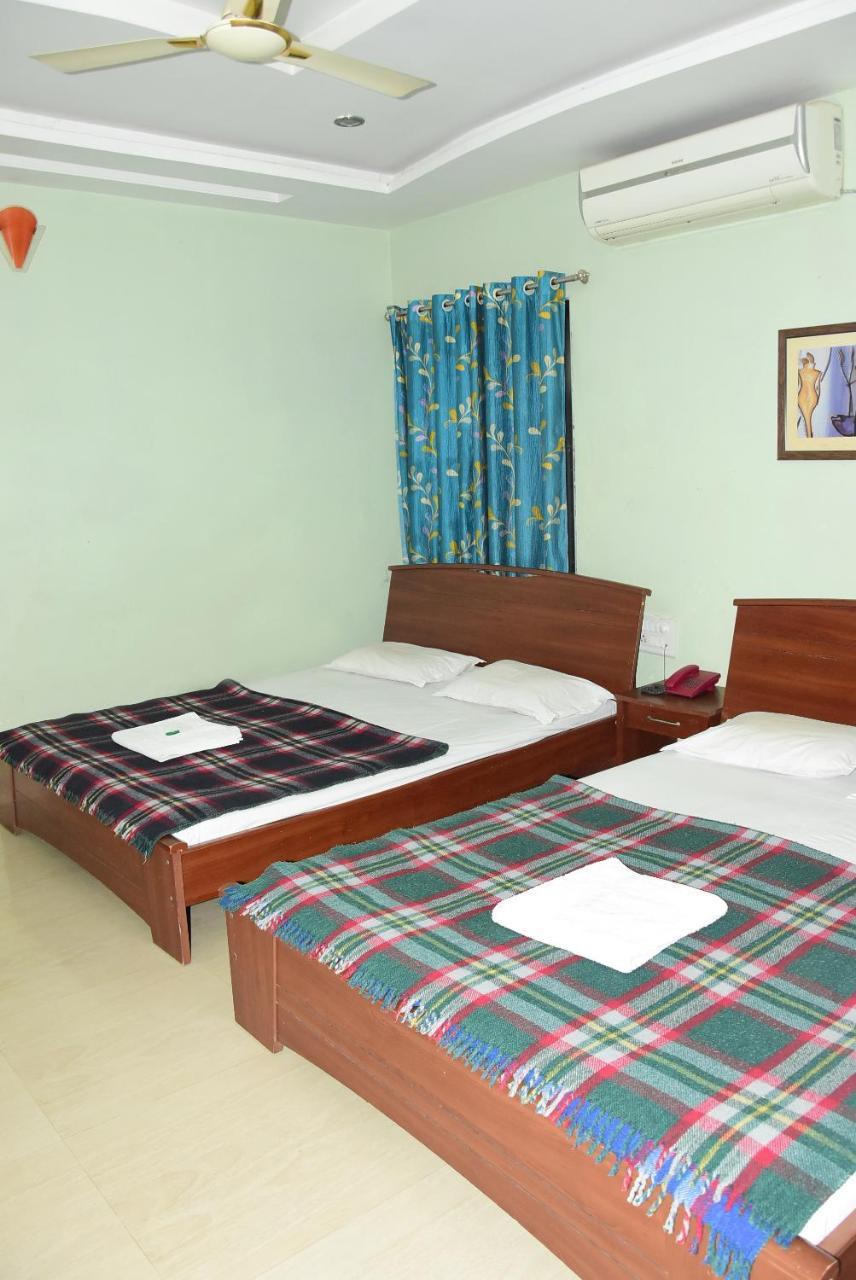 Hotel Delta Executive Shirdi Εξωτερικό φωτογραφία