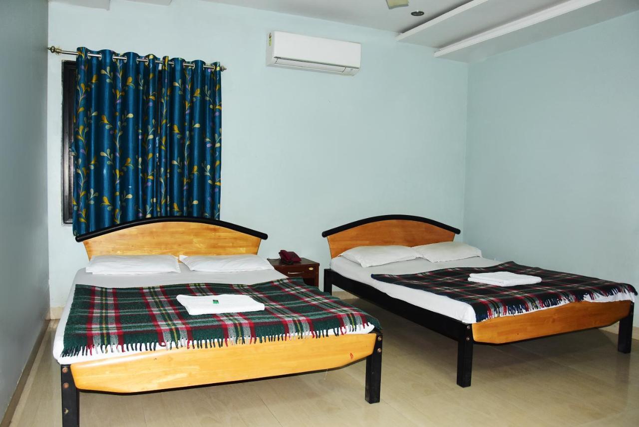 Hotel Delta Executive Shirdi Εξωτερικό φωτογραφία