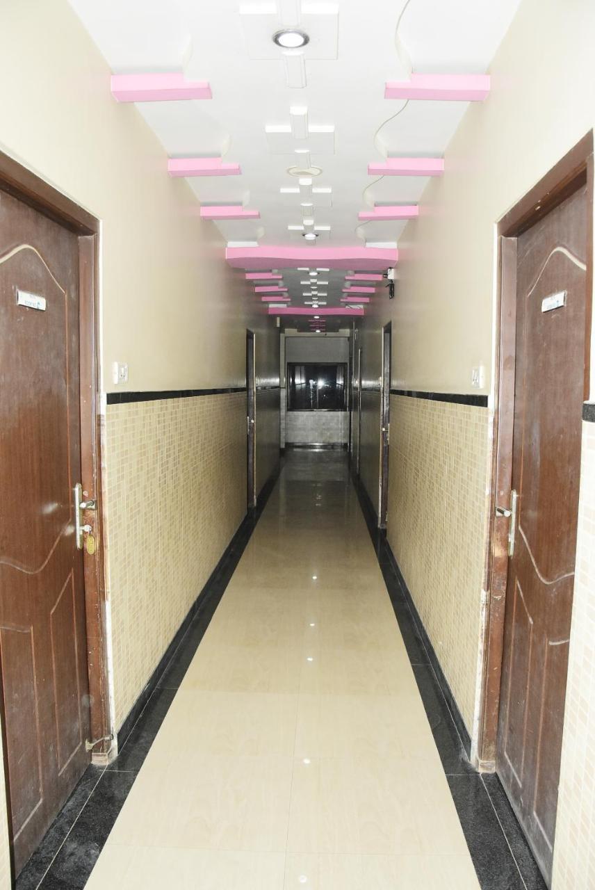 Hotel Delta Executive Shirdi Εξωτερικό φωτογραφία